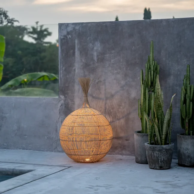 Rippvalgusti Bazar Bizar Wonton rotang