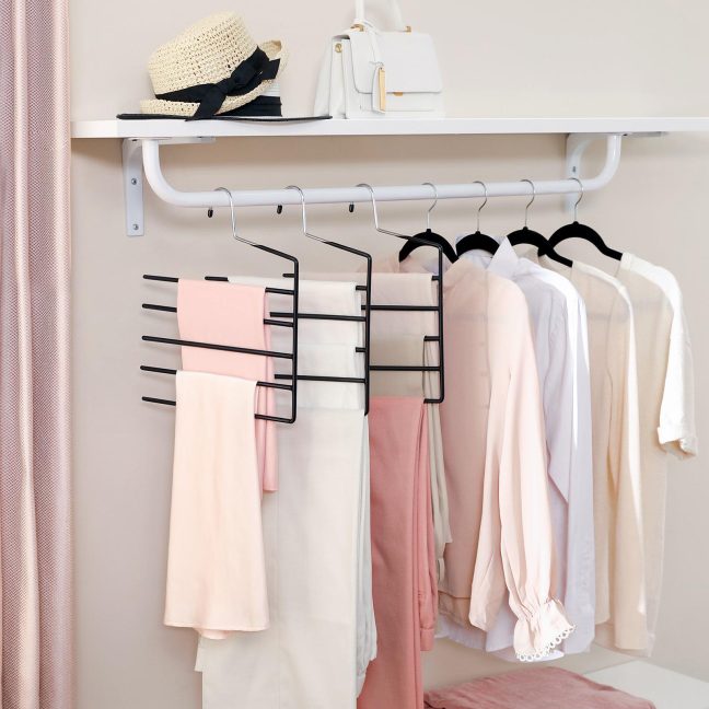 Pükste riidepuud 4 tk must