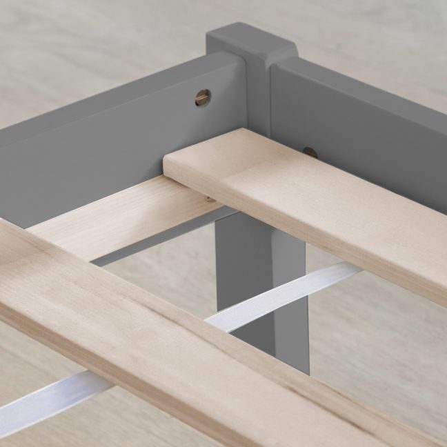 Männipuidust lastevoodi 90x200 cm Hall