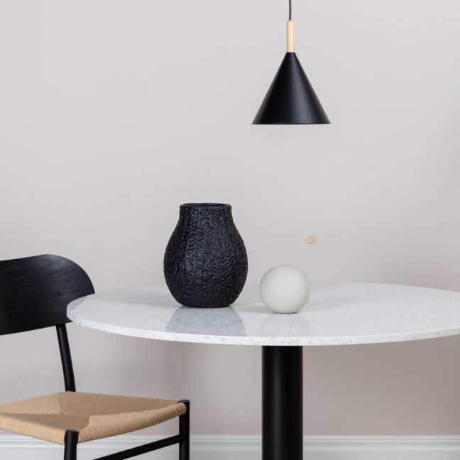 Rippvalgusti must Enif D200xH255 cm