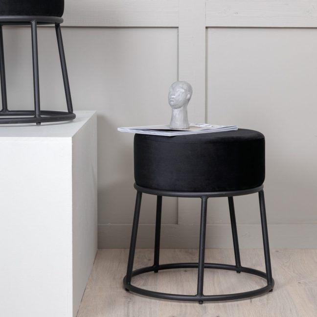 Tumba Petra 46x47 cm Must