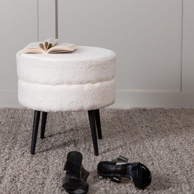 Tumba Offwhite Teddy 40x40 Valge