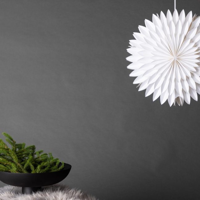 Rippvalgusti valge Storlien 46 cm