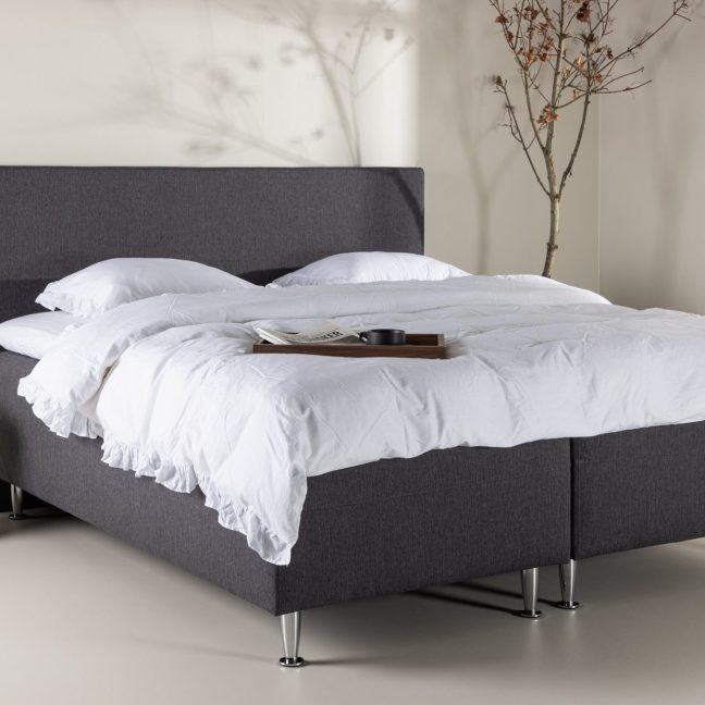 Voodi Mesa 180x200 cm Tume Hall