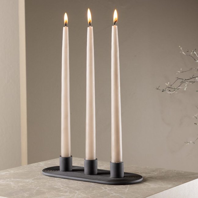 Mitmeharuline küünlajalg Dian Must