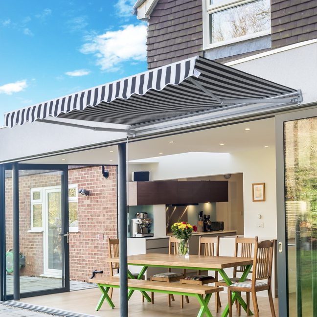 Markiis terrassile 35x25 m hall valge