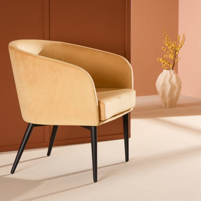 Tugitool Fluffy Must Kollane