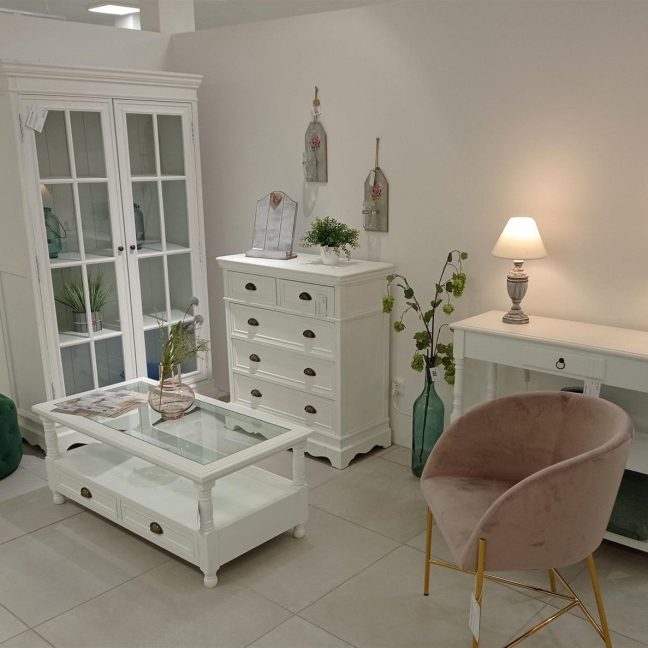 Sahtlitega kummut Latina Valge